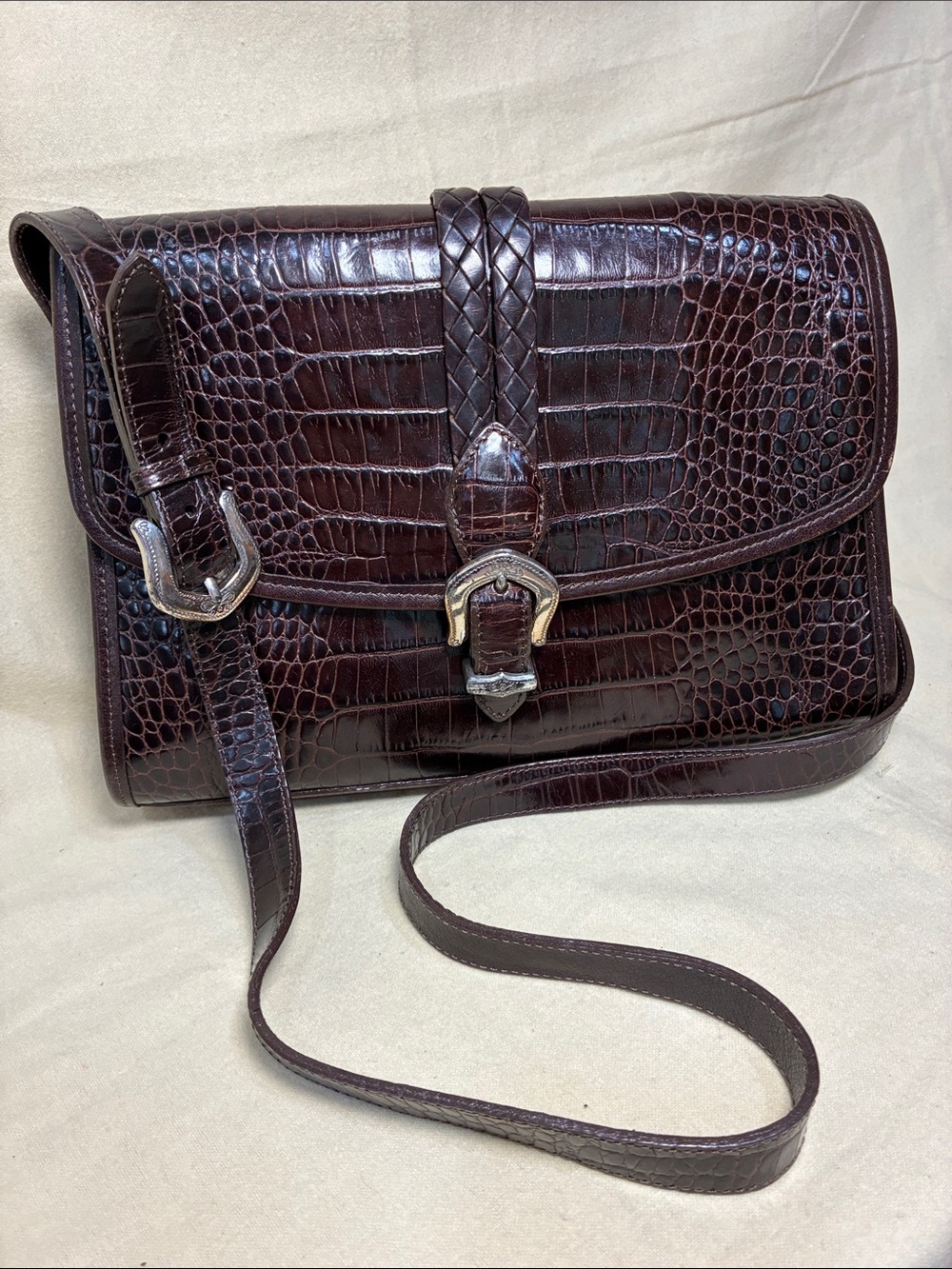 VintageBrighton Dark Brown Croc-Embossed Leather Messenger Bag with Buckle Strap